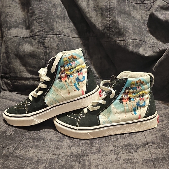 Kids Vans High-Top - Sailor Moon - Picture 1 of 8